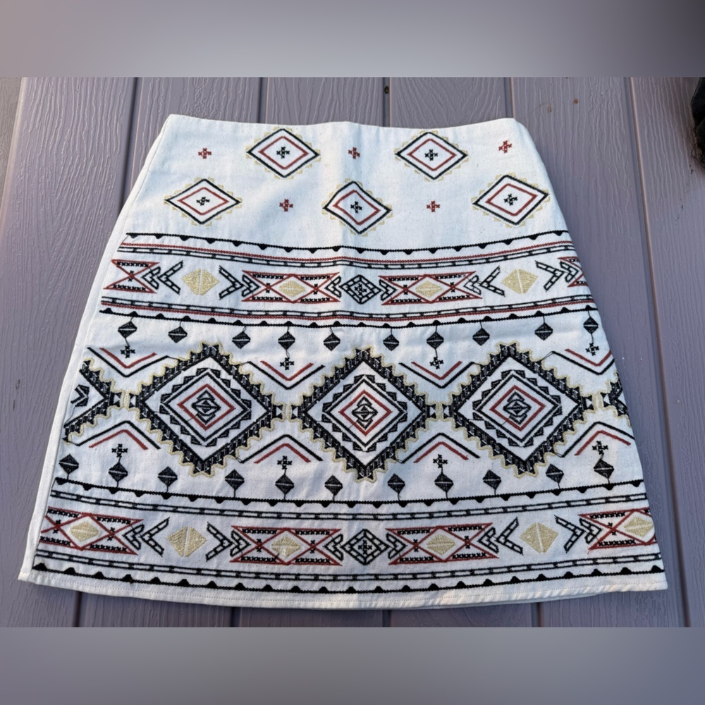 Blu Pepper Cream mini  Skirt , size S